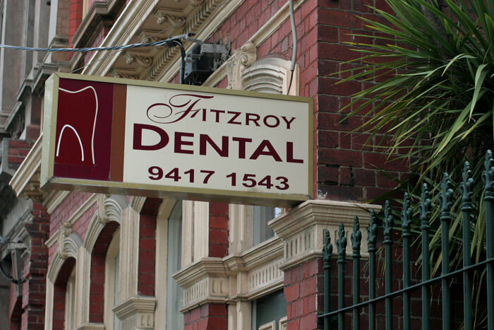 An extracted tooth dentist sighn, Fitzroy.